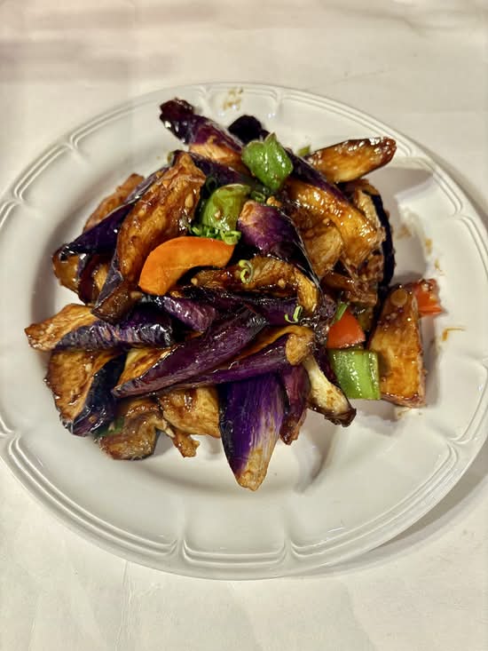 Braised Eggplant in Brown Sauce 紅燒茄子